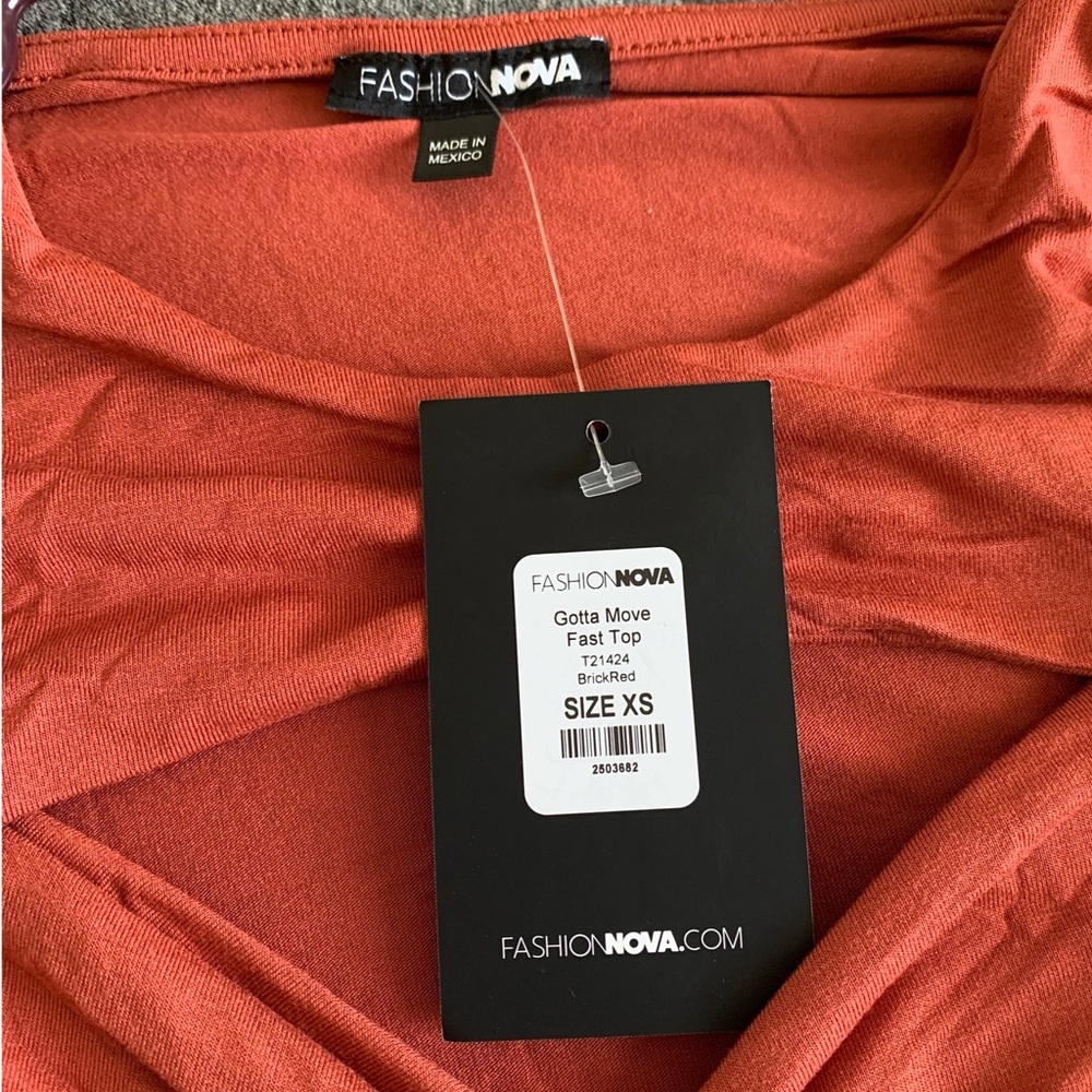 NWT! Fashion Nova Flirty Brick Red Tie Up Top - Picture 6 of 8